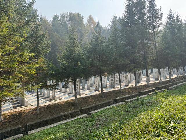 吉林辽源有座山，层层叠叠垒满白骨