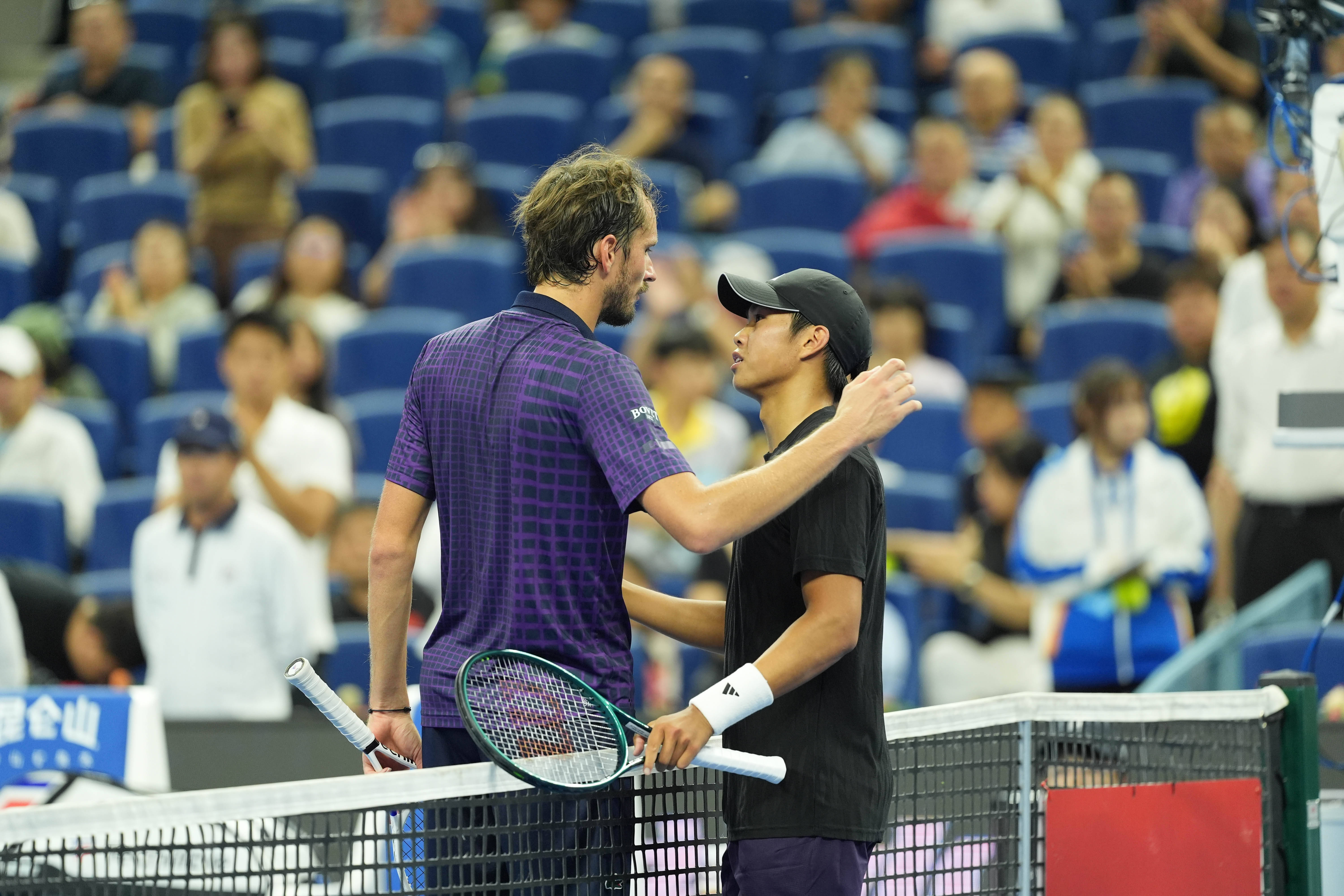 （体育）网球——中网：勒纳·钱晋级男单决赛