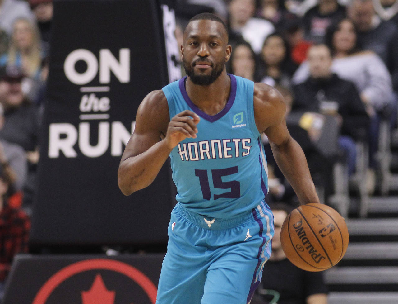 各队单场三分纪录都由谁保持？仅三人单场13+三分 哈登3次平纪录