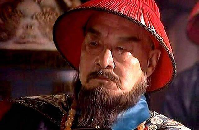 康熙擒鳌拜后未杀他，晚年亲自为其平反，背后藏着怎样的帝王心术